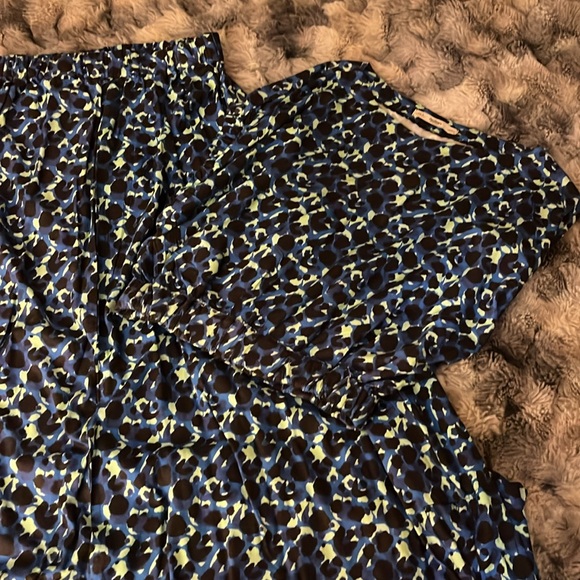 Outfitters| Crop Top & Maxi Skirt Set - Picture 3 of 5